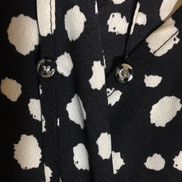 UMGEE Cross-Over Front w/Snap Dolmen Sleeve w/Feminine Ruffle HiLo Hem Oversized - Picture 9 of 16